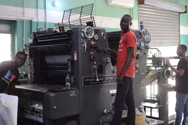 Enthrone 29 Komori 4 Colour press